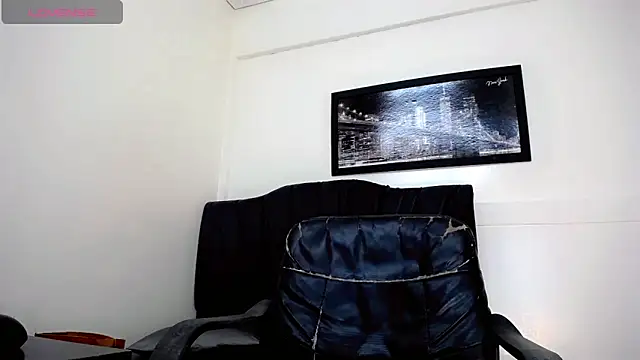 Snapshot of Diosiris_Riannys chatting on 4, 10, 2025 Diosiris Riannys online show from 4, 10, 2025