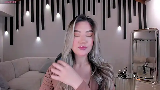 RebeccaHudson online show from 31, 1, 2025