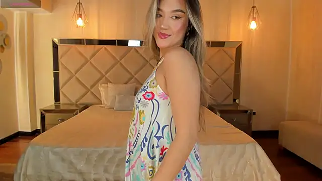 RebeccaHudson online show from 13, 2, 2025