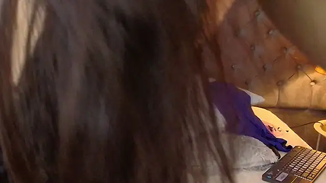 LanaBigTitties online show from 10, 10, 2025