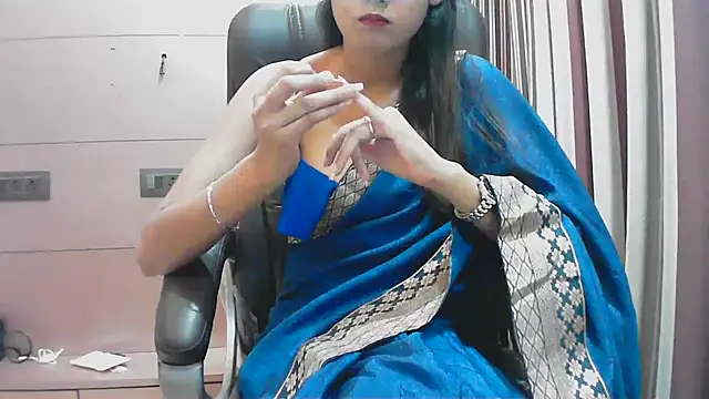 Snapshot of collage_hoty chatting on 12, 9, 2025 collage hoty online show from 12, 9, 2025