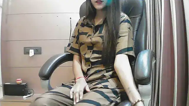 Snapshot of collage_hoty chatting on 10, 10, 2025 collage hoty online show from 10, 10, 2025