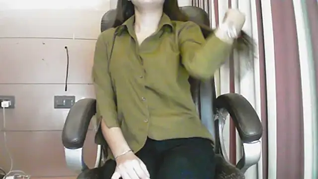 collage hoty online show from 28, 11, 2025