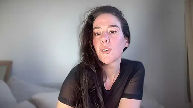 Snapshot of MilkyHoneyLullabies chatting on 12, 9, 2025 MilkyHoneyLullabies online show from 12, 9, 2025