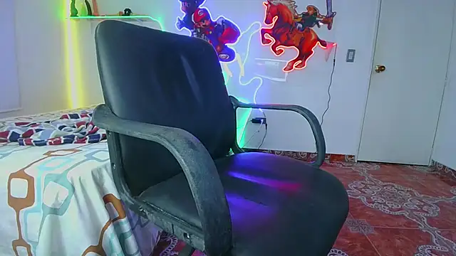 Snapshot of sweetie_tsgirl_ chatting on 11, 12, 2024 sweetie tsgirl  online show from 11, 12, 2024