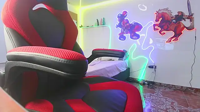 Snapshot of sweetie_tsgirl_ chatting on 12, 1, 2025 sweetie tsgirl  online show from 12, 1, 2025