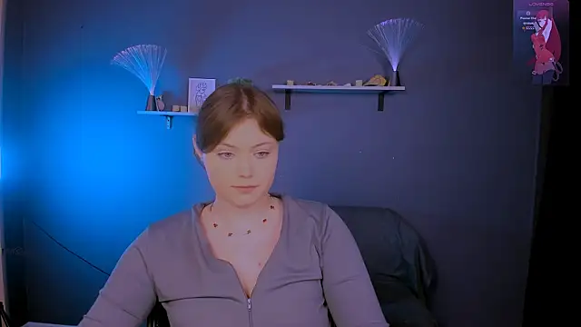 Snapshot of nikole_kitt chatting on 20, 12, 2025 nikole kitt online show from 20, 12, 2025