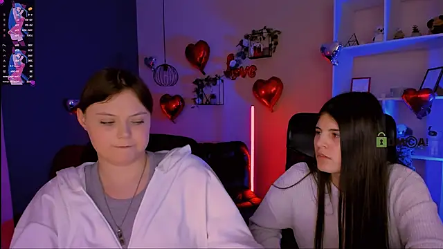 Snapshot of nikole_kitt chatting on 20, 2, 2026 nikole kitt online show from 20, 2, 2026