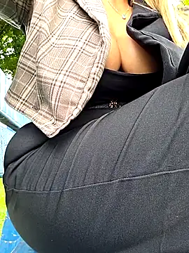 Snapshot of giselxxx_hot chatting on 17, 11, 2025 giselxxx hot online show from 17, 11, 2025