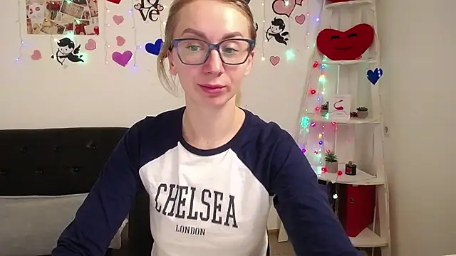 VasilisaSii online show from 1, 3, 2025