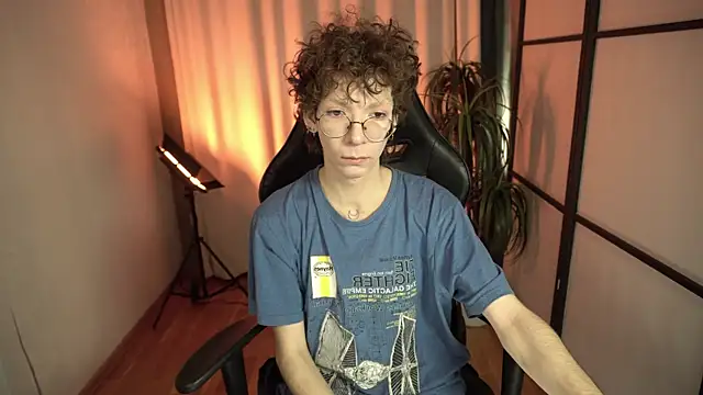 Snapshot of TommieH chatting on 16, 2, 2025 TommieH online show from 16, 2, 2025