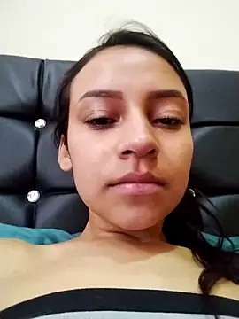 Snapshot of emma_ambar chatting on 11, 9, 2025 emma ambar online show from 11, 9, 2025