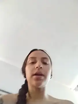 Snapshot of emma_ambar chatting on 2, 12, 2025 emma ambar online show from 2, 12, 2025