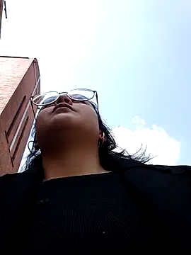 lara moon25 online show from 5, 12, 2024