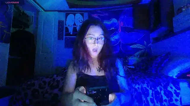 Snapshot of NovaLove2002 chatting on 12, 11, 2025 NovaLove2002 online show from 12, 11, 2025