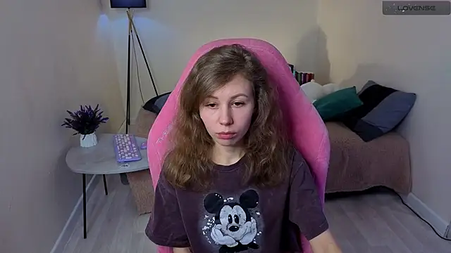 Lill Mary online show from 19, 2, 2025