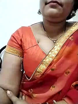 Nyra-23 online show from 4, 1, 2025