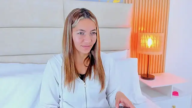 Snapshot of Mia_Malkovaa_ chatting on 5, 5, 2026 Mia Malkovaa online show from 5, 5, 2026