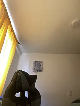 baby lizy online show from 11, 11, 2025