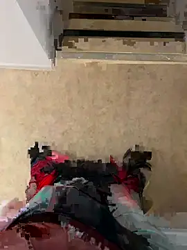 Snapshot of lescoquin2215 chatting on 12, 9, 2025 lescoquin2215 online show from 12, 9, 2025