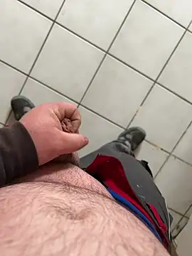 Snapshot of lescoquin2215 chatting on 20, 2, 2026 lescoquin2215 online show from 20, 2, 2026