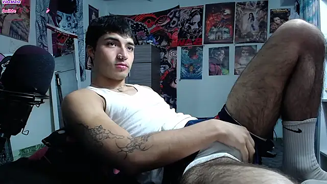 Snapshot of dylan_fun18 chatting on 23, 2, 2026 dylan fun18 online show from 23, 2, 2026