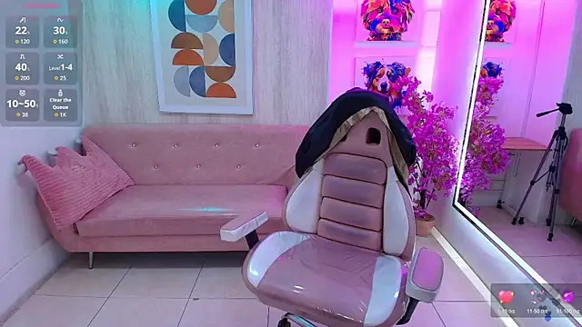 Gabby evanns online show from 4, 6, 2026