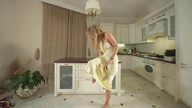 HeyBananas online show from 30, 11, 2025