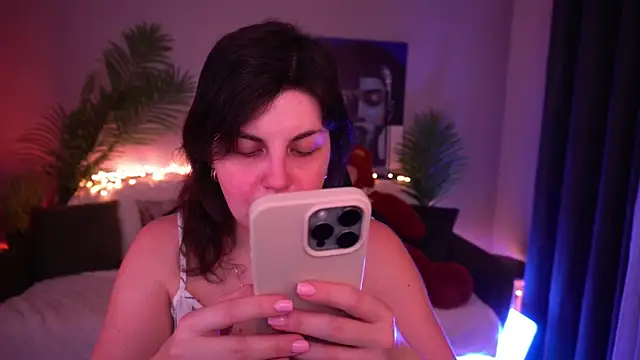 MirandaWong online show from 1, 4, 2026