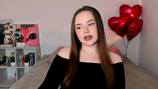 Snapshot of LittleKiitten chatting on 7, 6, 2026 LittleKiitten online show from 7, 6, 2026