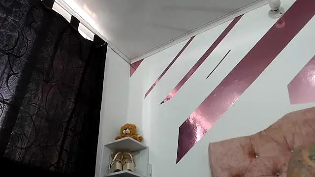 Snapshot of Kitten_Hot_ chatting on 27, 9, 2025 Kitten Hot online show from 27, 9, 2025