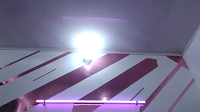 Snapshot of Kitten_Hot_ chatting on 2, 12, 2025 Kitten Hot online show from 2, 12, 2025