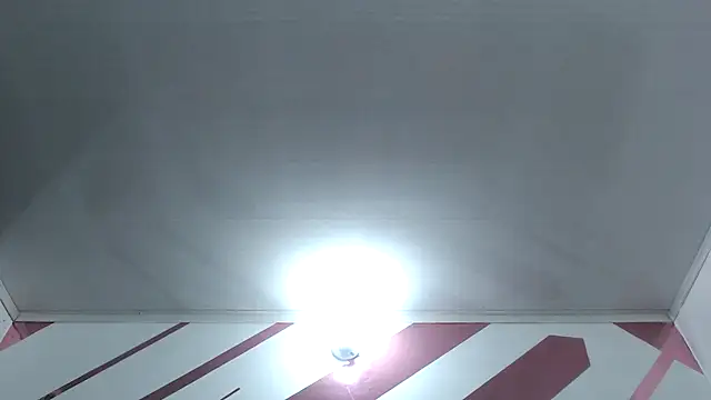 Snapshot of Kitten_Hot_ chatting on 4, 12, 2025 Kitten Hot online show from 4, 12, 2025