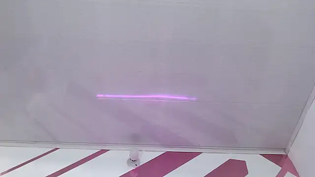 Kitten Hot  online show from 5, 2, 2026