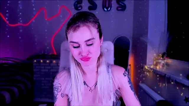  Ravenaa online show from 6, 2, 2025