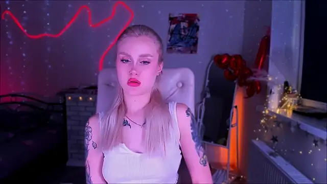  Ravenaa online show from 19, 3, 2025