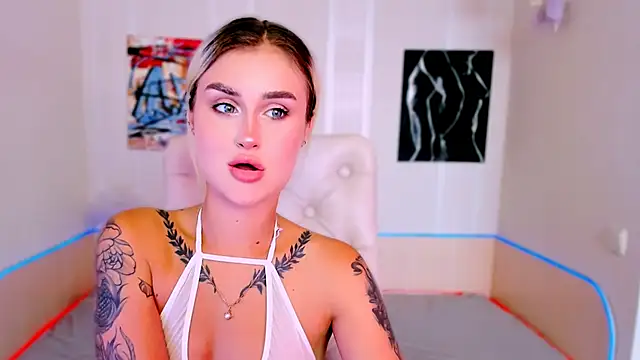  Ravenaa online show from 15, 9, 2025