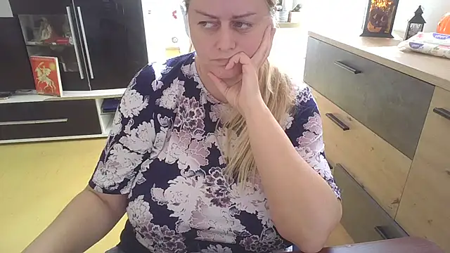 Meliss Official9 online show from 8, 10, 2025