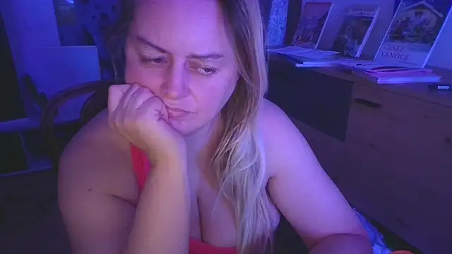 Meliss Official9 online show from 19, 11, 2025