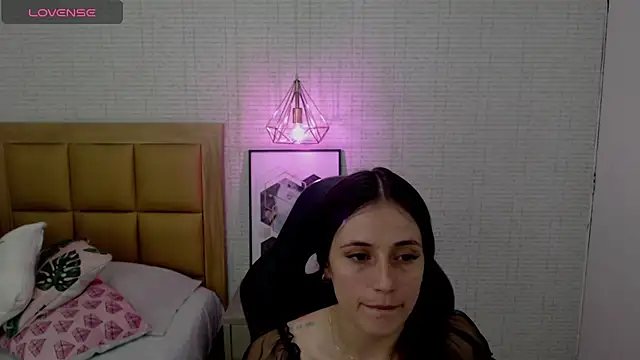 MAGNOLEROY online show from 18, 1, 2025