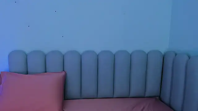 curvy rousi online show from 23, 11, 2025