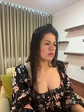 Snapshot of Alice_Biel chatting on 19, 1, 2025 Alice Biel online show from 19, 1, 2025