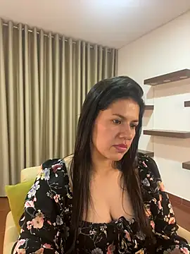 Snapshot of Alice_Biel chatting on 19, 1, 2025 Alice Biel online show from 19, 1, 2025