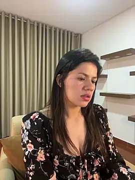 Snapshot of Alice_Biel chatting on 22, 1, 2025 Alice Biel online show from 22, 1, 2025