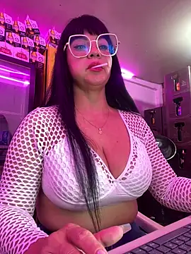 Hot beauty   online show from 24, 3, 2026