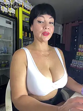 Snapshot of Hot_beauty__ chatting on 1, 5, 2026 Hot beauty online show from 1, 5, 2026