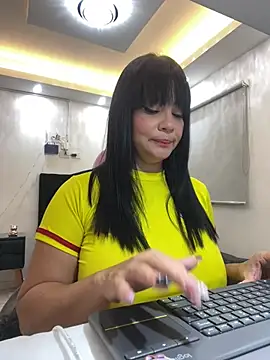 Snapshot of Hot_beauty__ chatting on 3, 7, 2026 Hot beauty online show from 3, 7, 2026