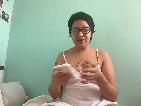 bbymadokaa online show from 5, 12, 2025