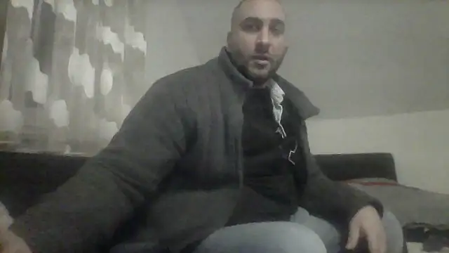 Snapshot of NewyorkDimi chatting on 4, 1, 2025 NewyorkDimi online show from 4, 1, 2025