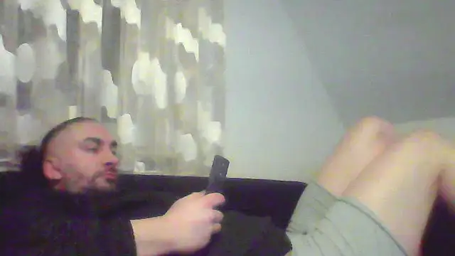 Snapshot of NewyorkDimi chatting on 4, 3, 2025 NewyorkDimi online show from 4, 3, 2025